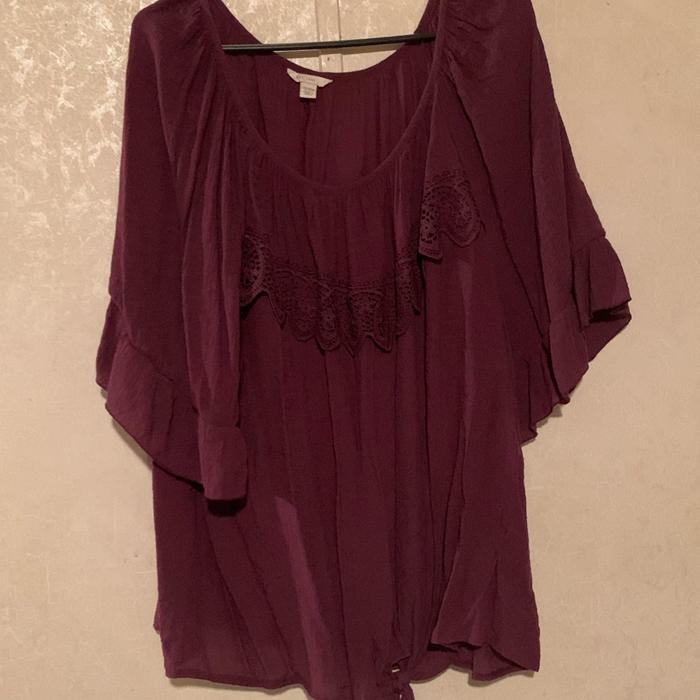 Cato’s womens plum colored blouse in plum. Size 26/28